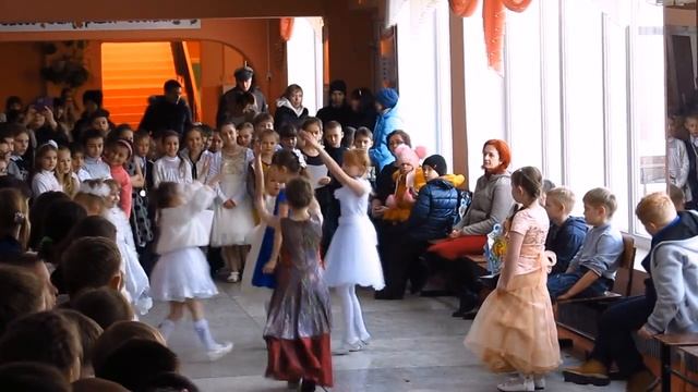 Серебристые снежинки смотреть онлайн