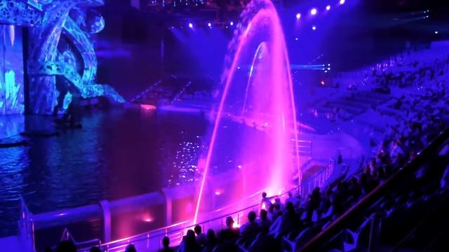 Танцующие светомузыкальные фонтаны в Москвариуме смотреть онлайн