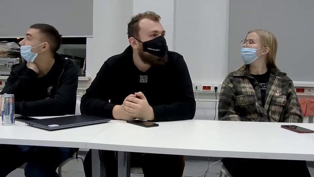 COMmunication: «Может ли дистанционное обучение полностью заменить очное?»