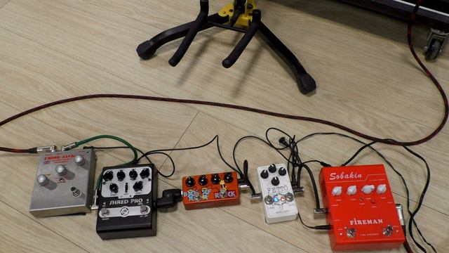 5 Overdrive/Distortion Pedals Comparison смотреть онлайн