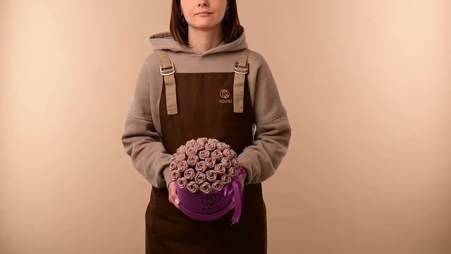 37 шоколадных роз в шляпной коробке(Ф_ф) смотреть онлайн