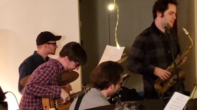 Elijah Shiffer and the Robber Crabs - Winin' Boy Blues смотреть онлайн