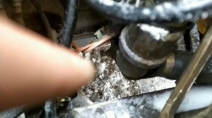 КАК СНЯТЬ ГЕНЕРАТОР  (  ВАЗ 2107  )