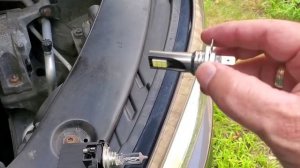 2013 VW Tiguan Headlight Replacement with H7 6000k LED