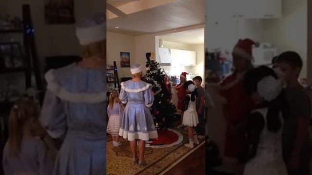 Новогодний утренник 2016 смотреть онлайн