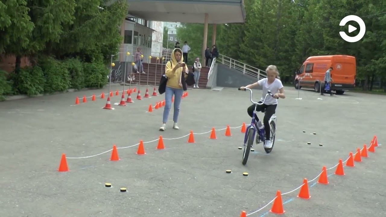 В 68-й школе Пензы стартовал финал областного конкурса юных инспекторов «Безопасное колесо» смотреть онлайн