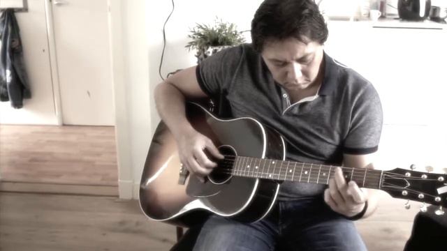 Gibson J-45 смотреть онлайн