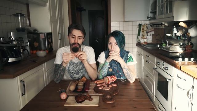 ВЕГАНЫ едят КОЛБАСУ??? || Vegan Family || ВЕГАНОВЪ Дегустация!