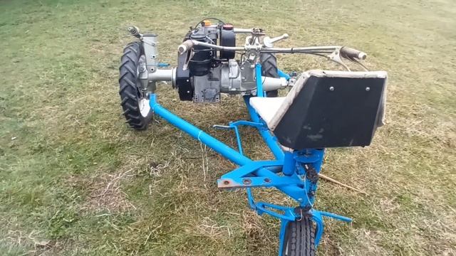 Сенокосачка БЧС 622 в уникално състояние с  дизелов едноцилиндров двигател Ломбардини 3ЛД 450