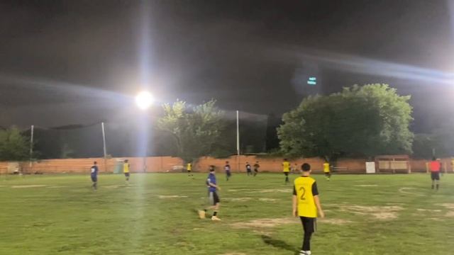 Player was going to fight referee ?- Real españa ?? vs City United ?? смотреть онлайн