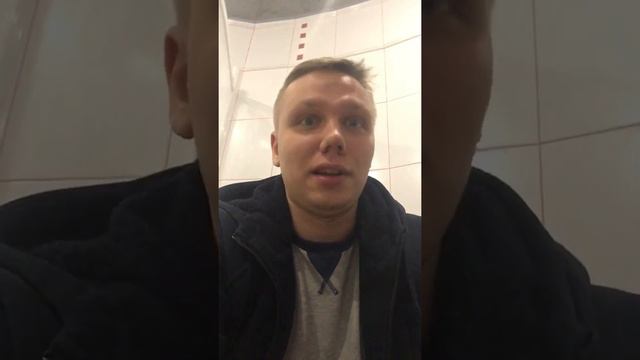 Посиделки на унитазе. Натали подарила Vape Eleaf iJust S Black. смотреть онлайн