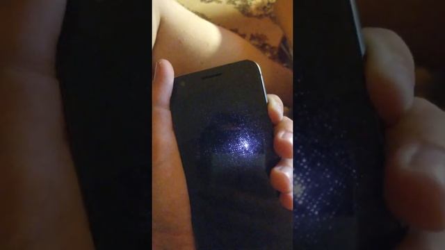 Мигает красный индикатор Google Pixel смотреть онлайн