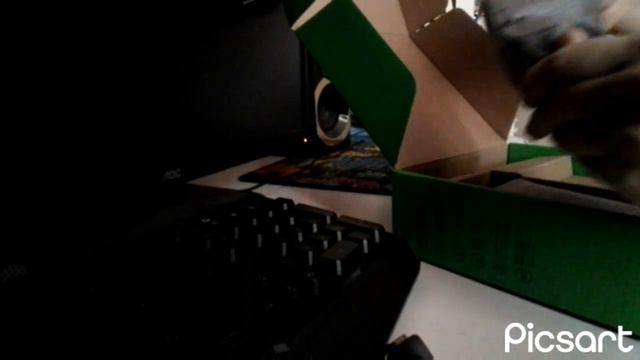 распаковка микрофона razer. смотреть онлайн