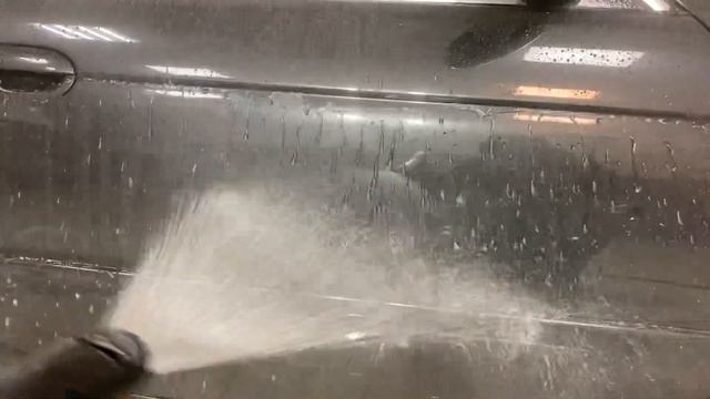 Эффект гидрофоба после нанесения керамического спрей-покрытия KILLAQUA смотреть онлайн