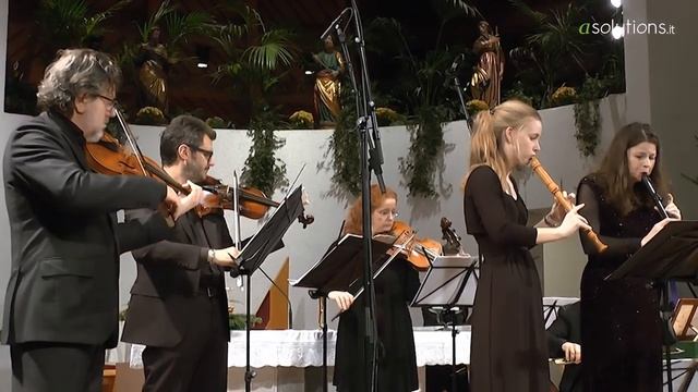 Concerto Grosso - Arcangelo Corelli; Dorothee Oberlinger, Tabea Seibert, Sonatori de la Gioisa Marc смотреть онлайн