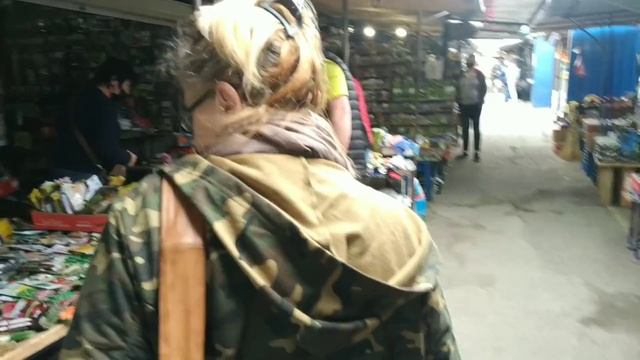 Едем за посылкой и ещё кое куда?