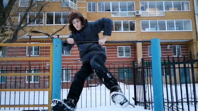 КАК СДЕЛАТЬ ВЫХОД НА ОДНУ НА ТУРНИКЕ? ВЫХОД НА ОДНУ. ТУРНИК. НОВИЧОК смотреть онлайн