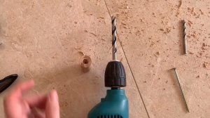 DIY Деревянный карниз своими руками за 100р. Карниз из черенка. Wooden curtain rod.