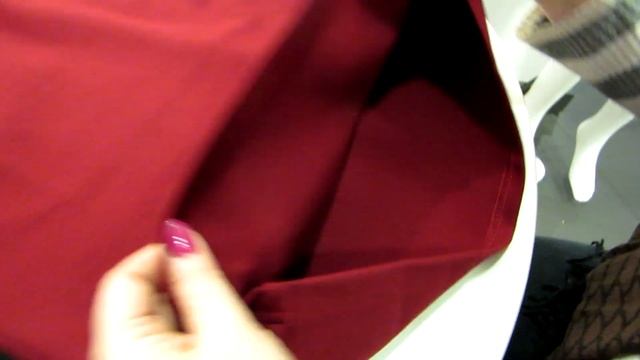 Водолазки, юбки, брюки в клетку и другая одежда Avon смотреть онлайн