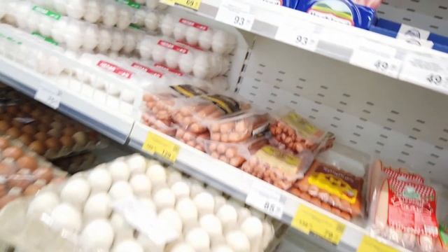 КАК ПРОЖИТЬ НА 4 ТЫСЯЧИ В МЕСЯЦ. смотреть онлайн