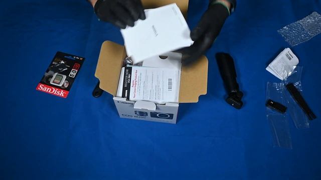 The PERFECT 4K Vlog Camera for YouTube Videos in 2022 | Canon EOS M200 Creator Kit Unboxing смотреть онлайн