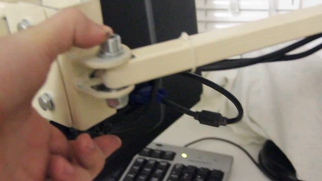 кронштейн для подвески монитора смотреть онлайн