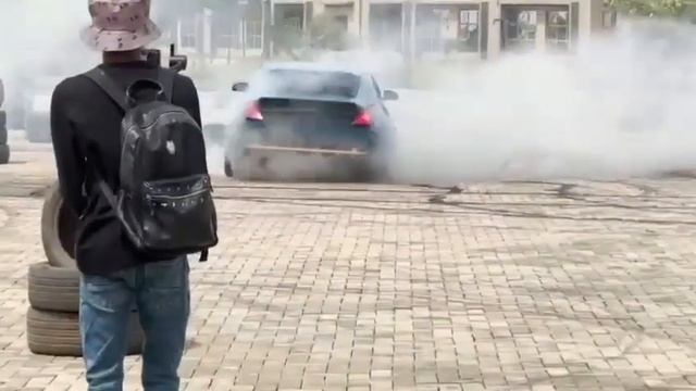 Nissan 350z Drifting at the 2023 Kaduna AutoFEST смотреть онлайн