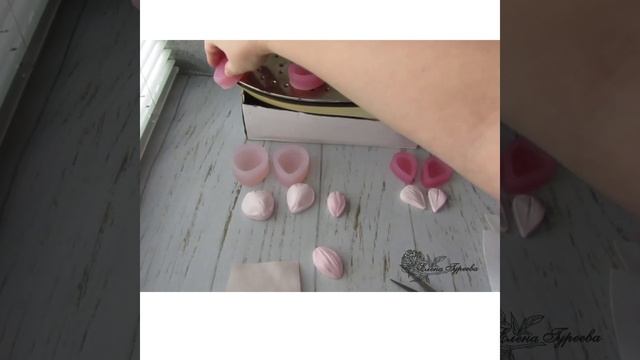 Видеообзор вайнеров розы и тюльпанов от компании Makeflowers. смотреть онлайн