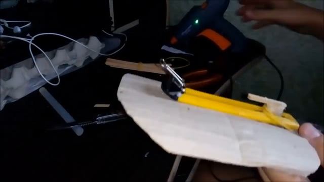 Как сделать скрытый клинок Ассасина смотреть онлайн