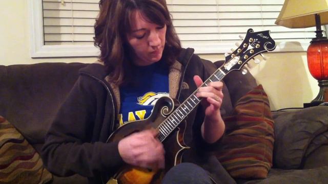 East Tennessee Blues Aleyas Mandolin смотреть онлайн