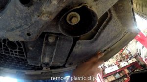 Hyundai i30  Front bumper removal