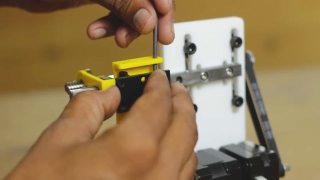 DIY Paper Tape Label printing CNC machine | Arduino + GRBL + BT + Android смотреть онлайн
