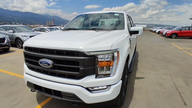 Ford Tecnologías Sistema de luces desde el SYNC 4 F-150's 2021-2022 Lariat Sport | Carlos Morelos смотреть онлайн