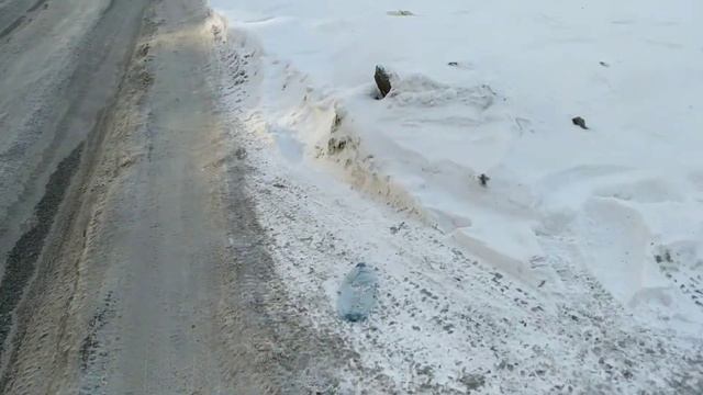 Ледяная глубокая колея на улице Конева. смотреть онлайн