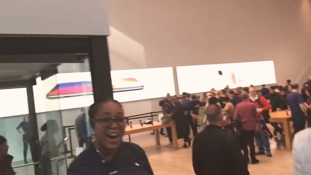 Как я покупал iPhone X в США! Распаковка и ЧЕСТНЫЙ ОБЗОР iPhone X из Нью Йорка! смотреть онлайн
