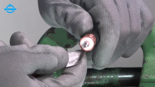 Installation of SPINNER CAF® Plast2000® for LF1/2” смотреть онлайн
