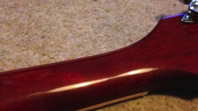 Gibson Les Paul Standard in Honeyburst Electric Guitar 2010 смотреть онлайн