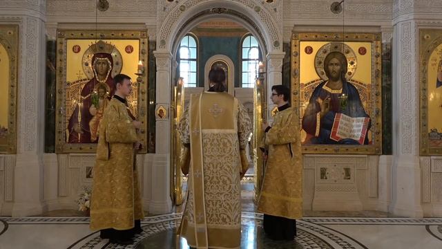 Божественная литургия в Неделю 7-ю по Пятидесятнице смотреть онлайн