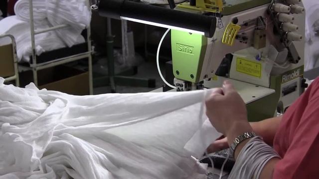 Rimoldi F61 Flatbed Hemming Machine смотреть онлайн