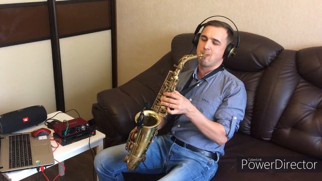 I FEEL IT COMING - Saxophone cover смотреть онлайн