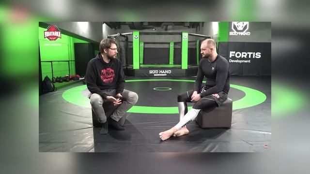 ИВАН ЕМЕЛЬЯНЕНКО БУХАЮЩАЯ ГНИЛЬ ММА РАЗОБЛАЧЕНИЕ смотреть онлайн