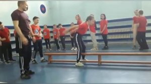 урок физкультуры