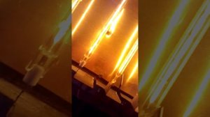 Супер экономный  эффективный обогреватель из галогеновых ламп на 15 киловатт  своими  руками обзор