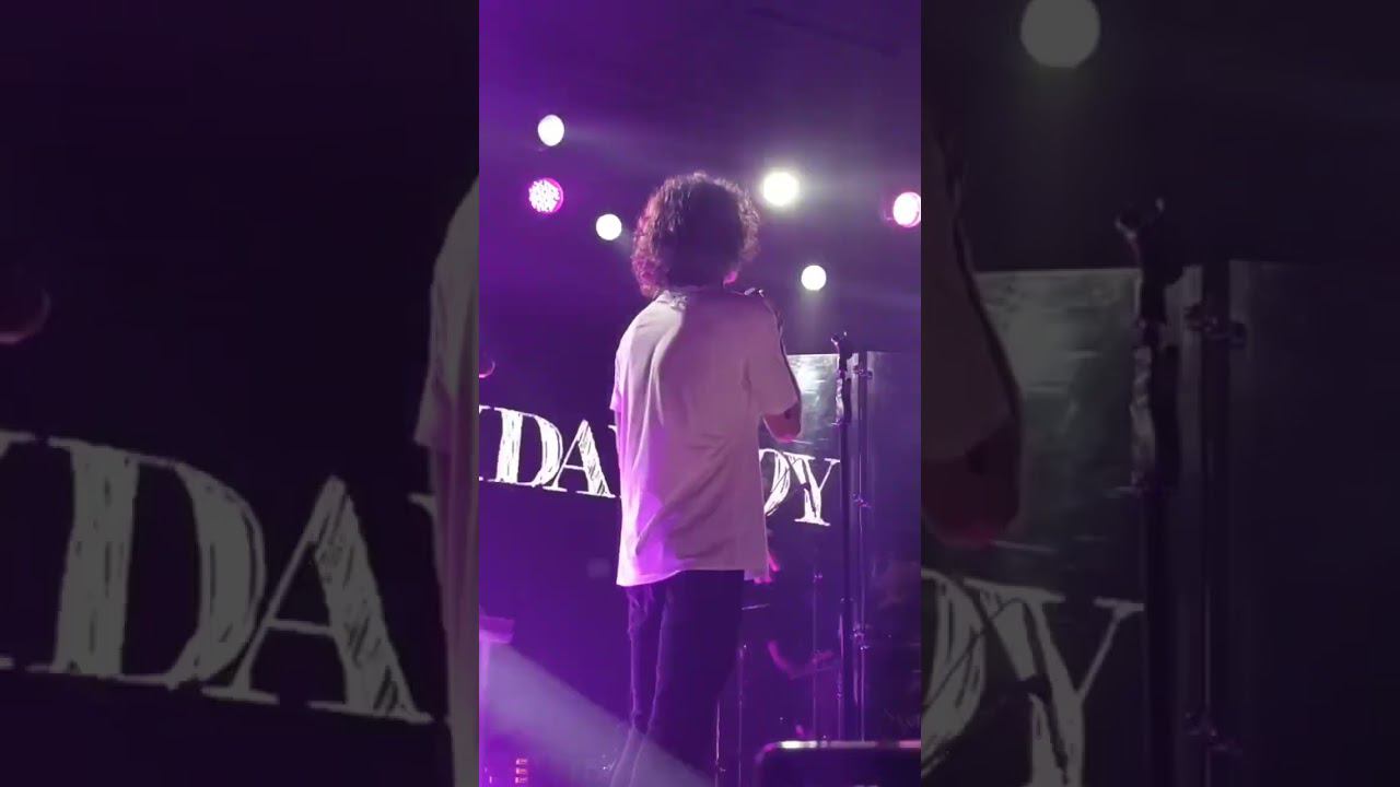 XOLIDAYBOY Тюмень Идиот 06.07.06.24#xolidayboy#иванржевский#концерт#иван#тюмень смотреть онлайн