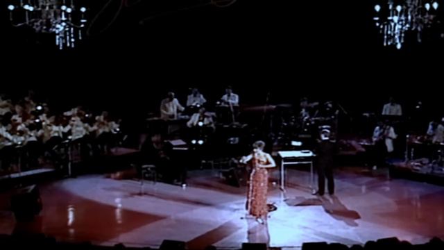 Shirley Bassey - Diamonds Are Forever (1987 Live In Berlin)