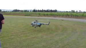 Полет военного вертолета Ми 8 на радиоуправлении, зачетная модель