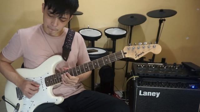 Crazy Little Thing Called Love Guitar Solo (Zoom G5N) смотреть онлайн