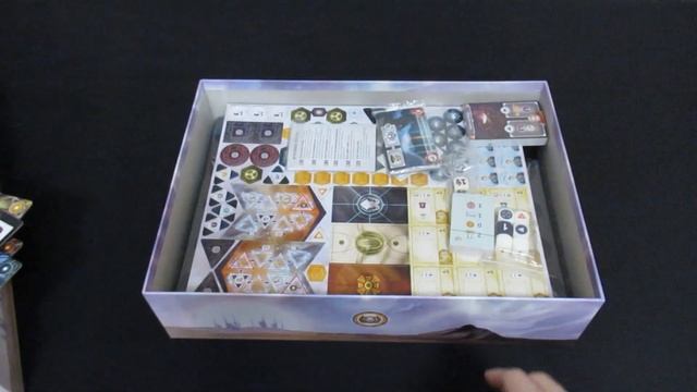 Анахронность: Распаковка настольной игры смотреть онлайн