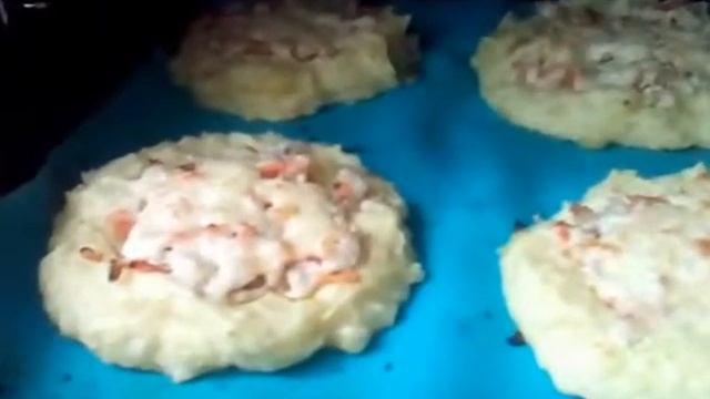ВЛОГ: готовлю обед - картофельные гнёзда с фаршем смотреть онлайн