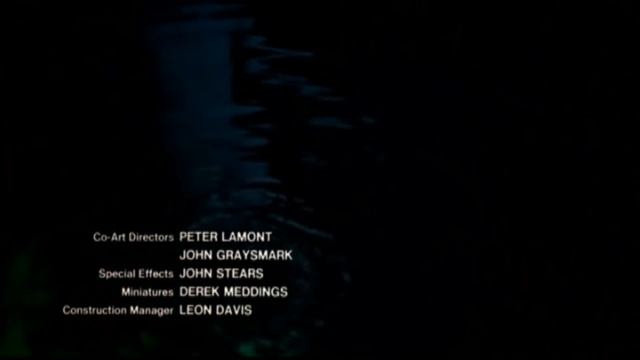 The Man with the Golden Gun Opening Title Sequence смотреть онлайн